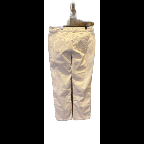 Bandolino Jeans Caroline Size 12 Cream Lightweight Pants 98% Cotton 2% Spandex - Picture 2 of 12